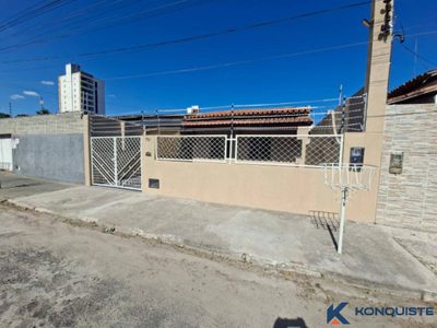Casa, 3 quartos, 210 m² - Foto 1
