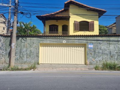 Casa, 4 quartos, 184 m² - Foto 1