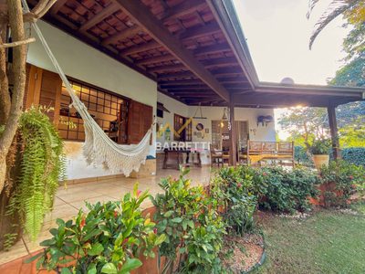 Chácara, 5 quartos, 1418 m² - Foto 1