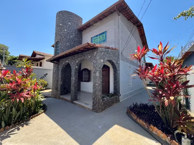 Casa, 4 quartos, 276 m² - Foto 1