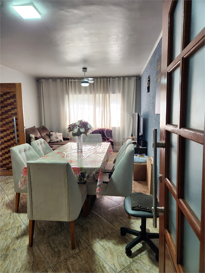 Sobrado, 3 quartos, 220 m² - Foto 2