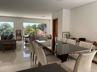 Casa, 3 quartos, 286 m² - Foto 1