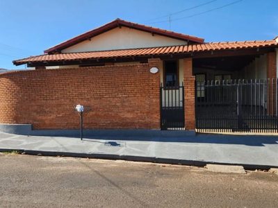 Casa, 3 quartos, 145 m² - Foto 1