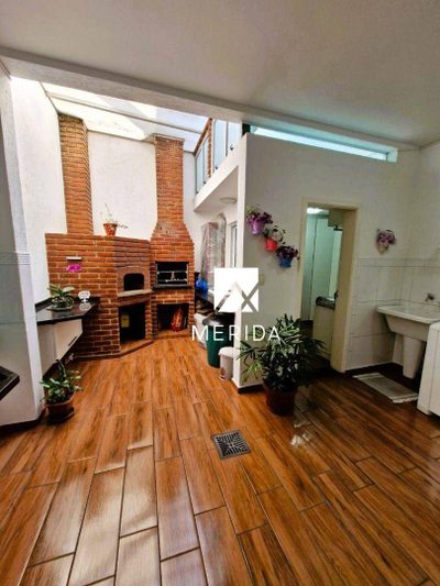 Sobrado, 3 quartos, 238 m² - Foto 2