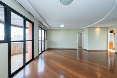 Apartamento, 3 quartos, 136 m² - Foto 2