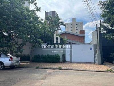 Casa, 3 quartos, 242 m² - Foto 1