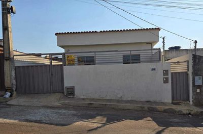 Casa, 2 quartos, 190 m² - Foto 1