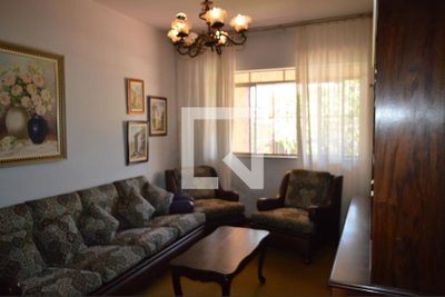 Casa, 4 quartos, 248 m² - Foto 1