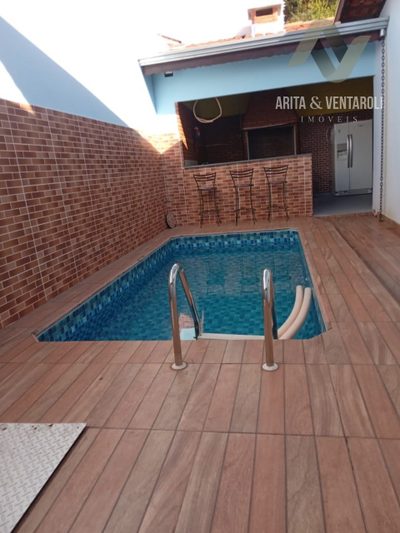 Casa, 3 quartos, 253 m² - Foto 1
