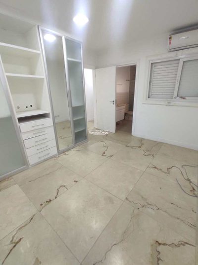 Casa, 3 quartos, 250 m² - Foto 1