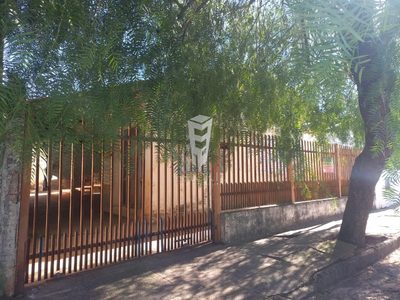 Casa, 3 quartos, 250 m² - Foto 1