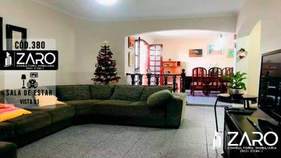 Casa, 3 quartos, 251 m² - Foto 1