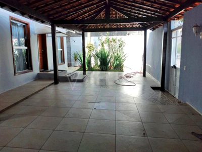 Casa, 5 quartos, 252 m² - Foto 2