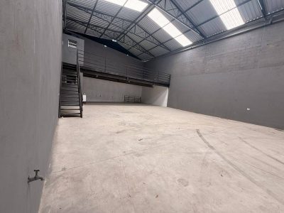 Depósito-Galpão, 370 m² - Foto 2