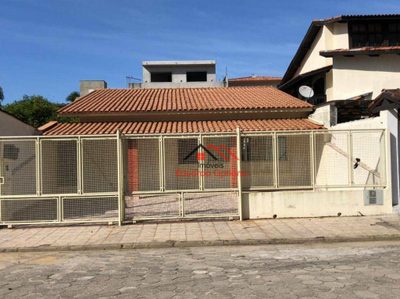 Casa, 4 quartos, 165 m² - Foto 1