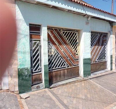 Casa, 4 quartos, 250 m² - Foto 1