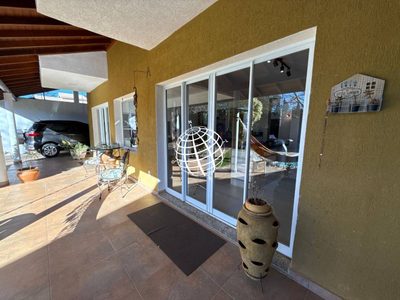 Casa, 4 quartos, 249 m² - Foto 3