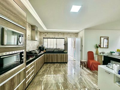 Casa, 3 quartos, 200 m² - Foto 5