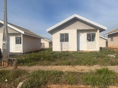 Casa, 2 quartos, 200 m² - Foto 1