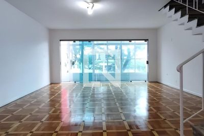 Casa, 3 quartos, 200 m² - Foto 3