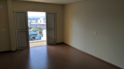 Sobrado, 3 quartos, 277 m² - Foto 1