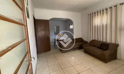 Casa, 3 quartos, 250 m² - Foto 1
