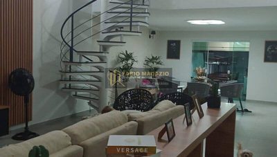 Casa, 3 quartos, 195 m² - Foto 1