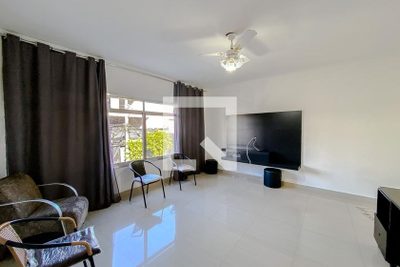 Casa, 4 quartos, 150 m² - Foto 1