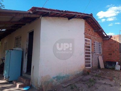 Chácara, 2 quartos, 1360 m² - Foto 1