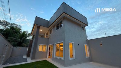 Casa, 3 quartos, 207 m² - Foto 1