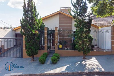 Casa, 4 quartos, 314 m² - Foto 1