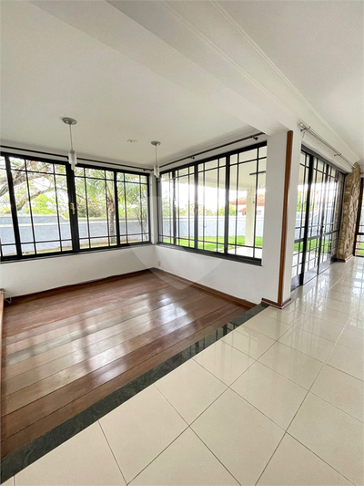 Casa, 3 quartos, 238 m² - Foto 1