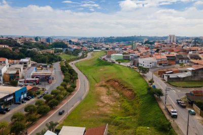 Loteamento e Condomínio, 445 m² - Foto 1