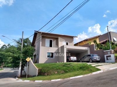 Casa, 3 quartos, 289 m² - Foto 1