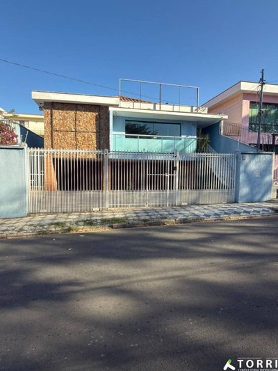 Casa, 3 quartos, 250 m² - Foto 1