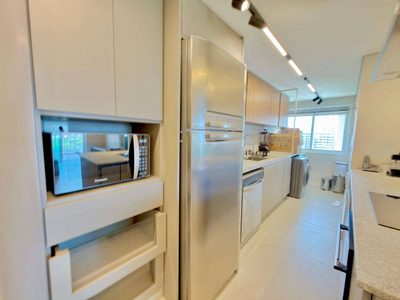 Cobertura, 3 quartos, 220 m² - Foto 2