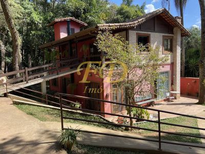 Chácara, 3 quartos, 1900 m² - Foto 1