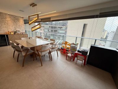 Apartamento, 3 quartos, 146 m² - Foto 1