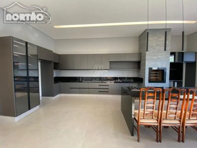 Casa, 1 quarto, 225 m² - Foto 3