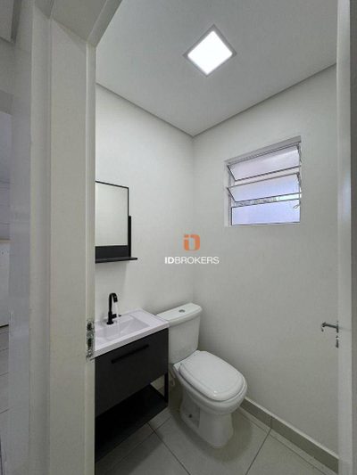 Casa, 4 quartos, 221 m² - Foto 2