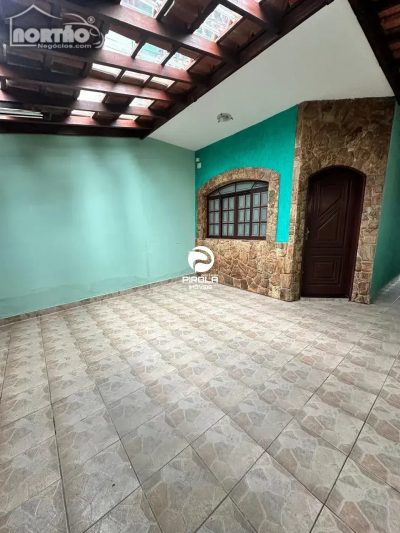 Casa, 4 quartos, 294 m² - Foto 2