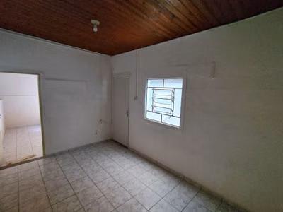 Casa, 1 quarto, 35 m² - Foto 1