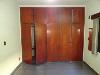 Casa, 4 quartos, 261 m² - Foto 2