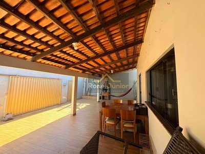 Casa, 3 quartos, 180 m² - Foto 2