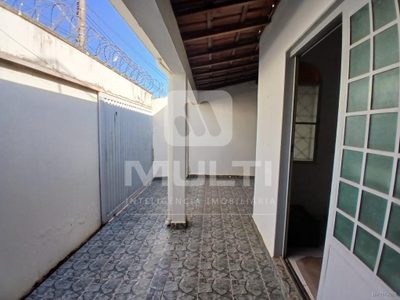 Casa, 3 quartos, 194 m² - Foto 3