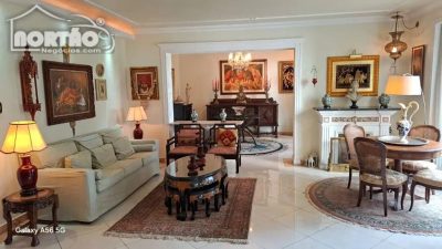 Casa, 3 quartos, 269 m² - Foto 1