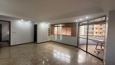 Apartamento, 4 quartos, 240 m² - Foto 1