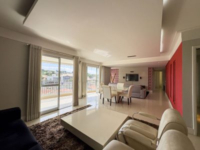 Apartamento, 3 quartos, 178 m² - Foto 1