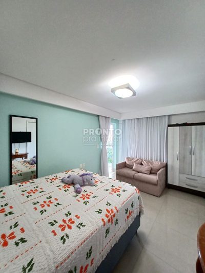 Casa, 5 quartos, 252 m² - Foto 1