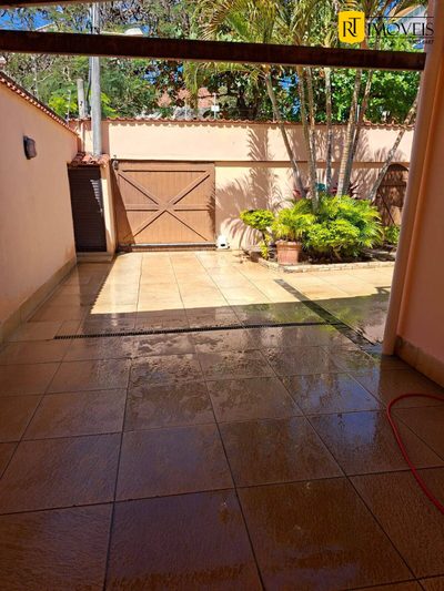 Casa, 5 quartos, 202 m² - Foto 2